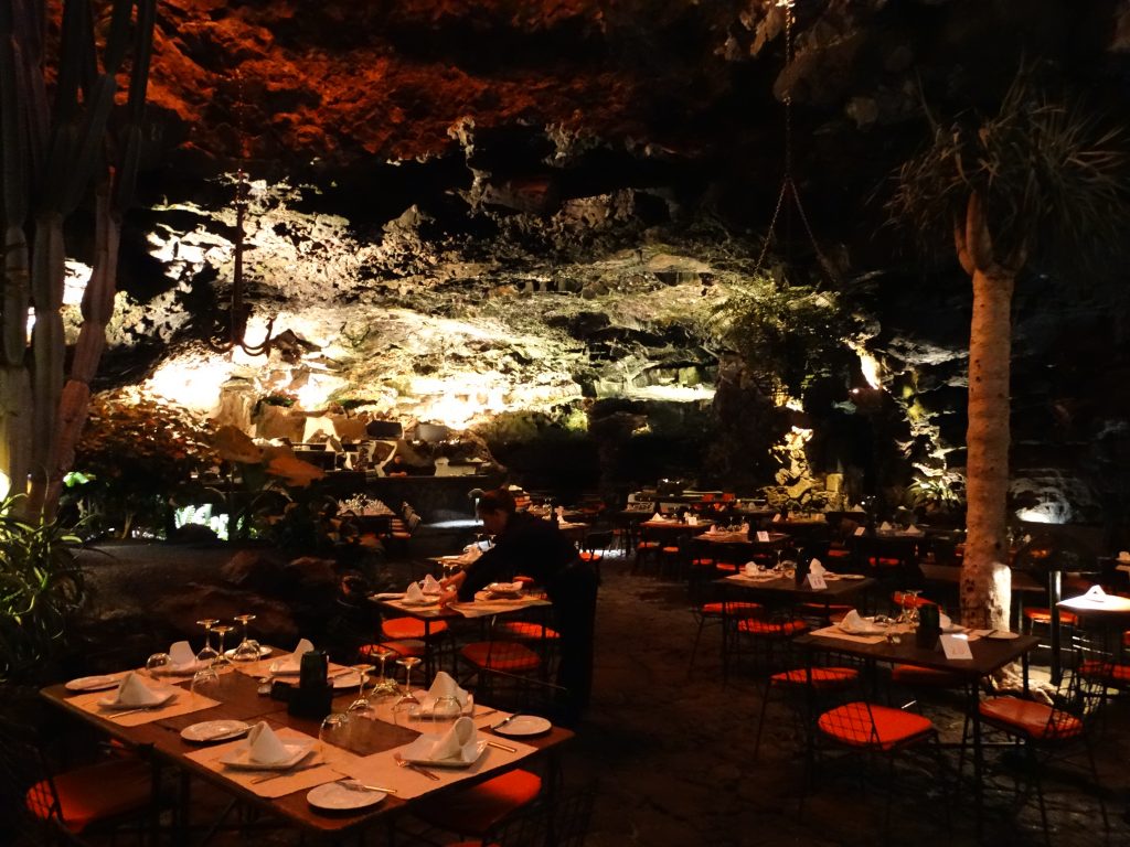 Restaurante Jameos del agua (Lanzarote)