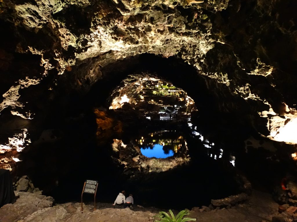 Auditorio visto desde el lago